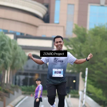 Runner Photo 7221347