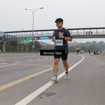Runner Photo 7221366