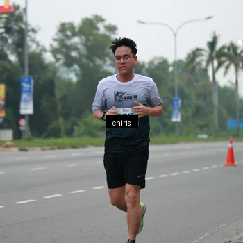 Runner Photo 7223344