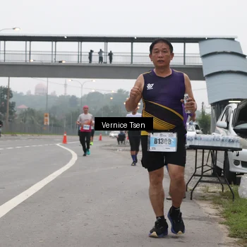 Runner Photo 7223904