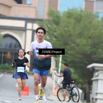 Runner Photo 7226766
