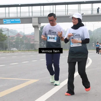 Runner Photo 7227705