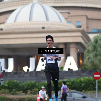 Runner Photo 7228758