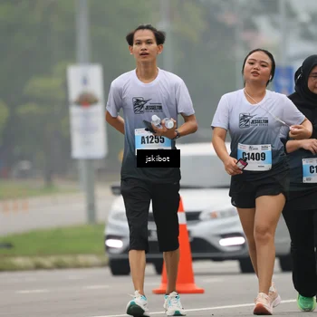 Runner Photo 7230548