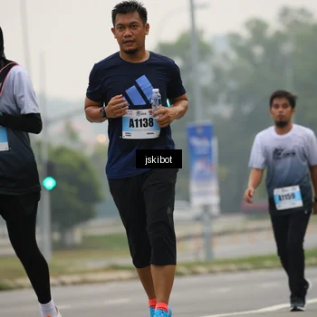 Runner Photo 7231038