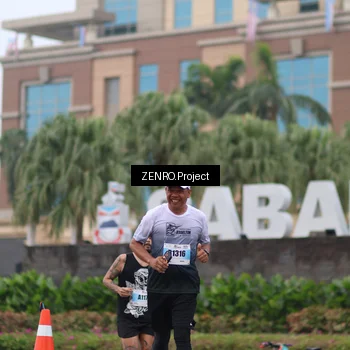 Runner Photo 7232643