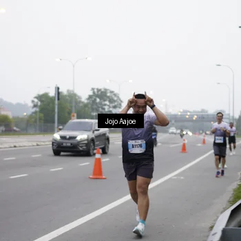 Runner Photo 7233002