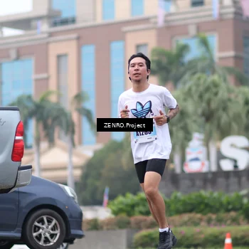 Runner Photo 7233304