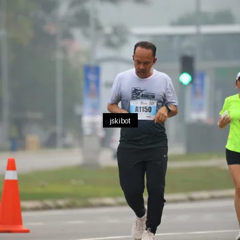 Runner Photo 7233350