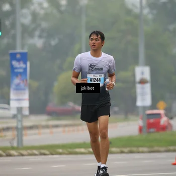 Runner Photo 7233465