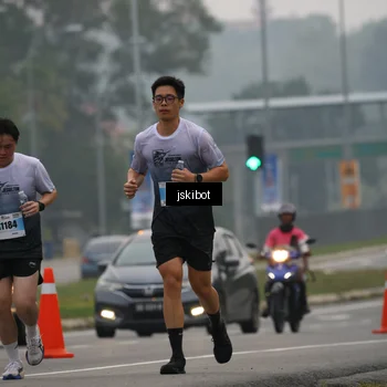 Runner Photo 7233506