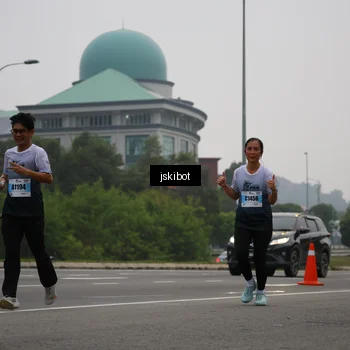 Runner Photo 7233620