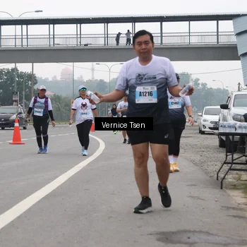 Runner Photo 7234296
