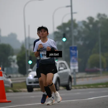 Runner Photo 7234476