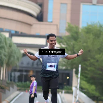Runner Photo 7234680