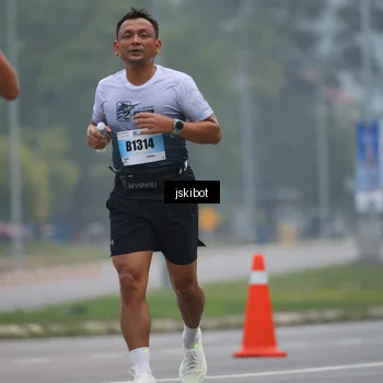 Runner Photo 7234744