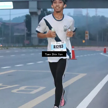 Runner Photo 7235103