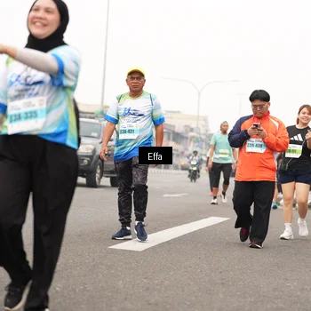 Runner Photo 7235402