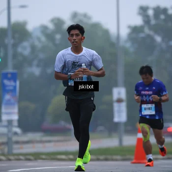 Runner Photo 7235754