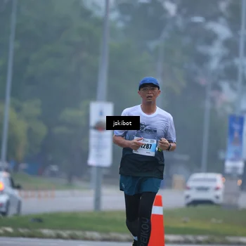 Runner Photo 7235838