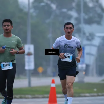 Runner Photo 7235998
