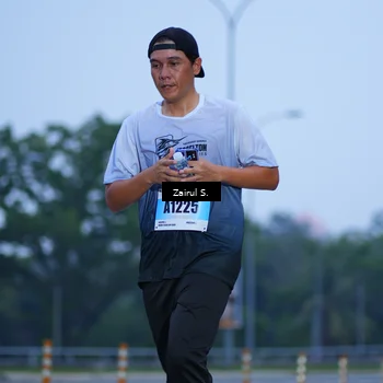 Runner Photo 7236100