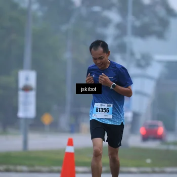 Runner Photo 7236105