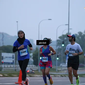 Runner Photo 7236362