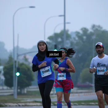 Runner Photo 7236393
