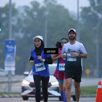 Runner Photo 7236403