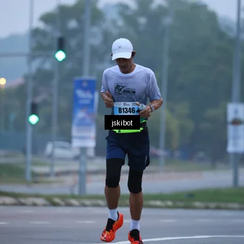 Runner Photo 7236419