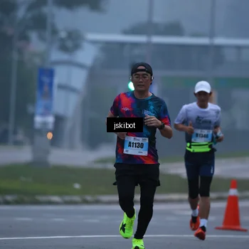 Runner Photo 7236496
