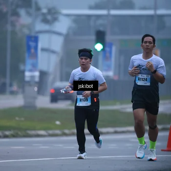 Runner Photo 7236655