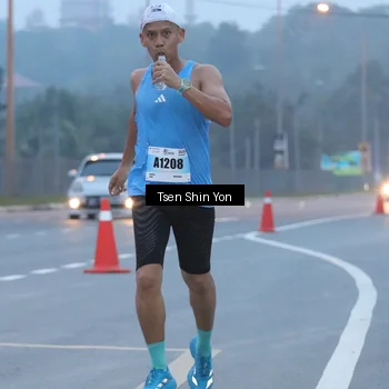 Runner Photo 7236797