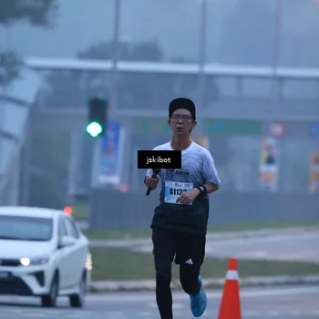 Runner Photo 7236800