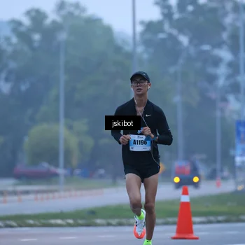Runner Photo 7236835