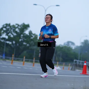 Runner Photo 7236888