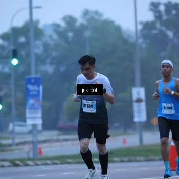 Runner Photo 7237012