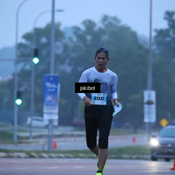 Runner Photo 7237263