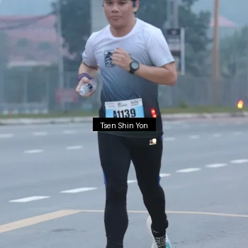 Runner Photo 7237438