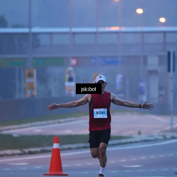 Runner Photo 7237903
