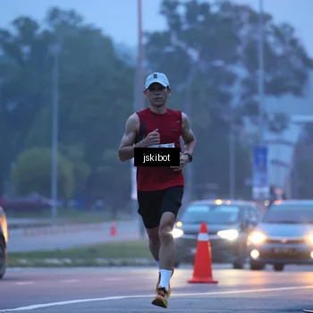 Runner Photo 7237905