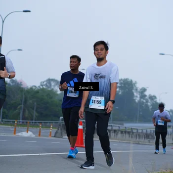 Runner Photo 7238011