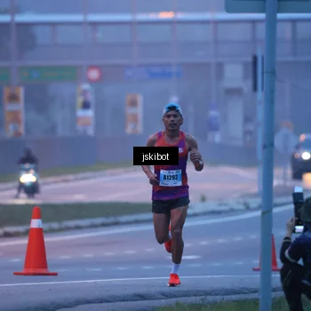 Runner Photo 7238309