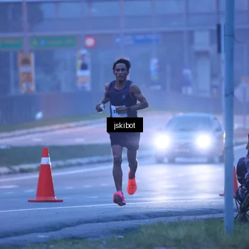 Runner Photo 7238823