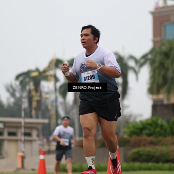 Runner Photo 7239399