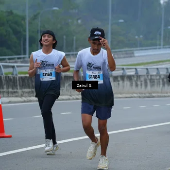 Runner Photo 7240002