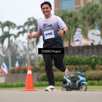 Runner Photo 7240417