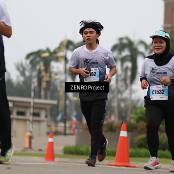 Runner Photo 7240437