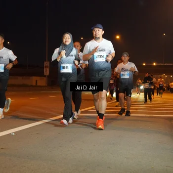 Runner Photo 7240499